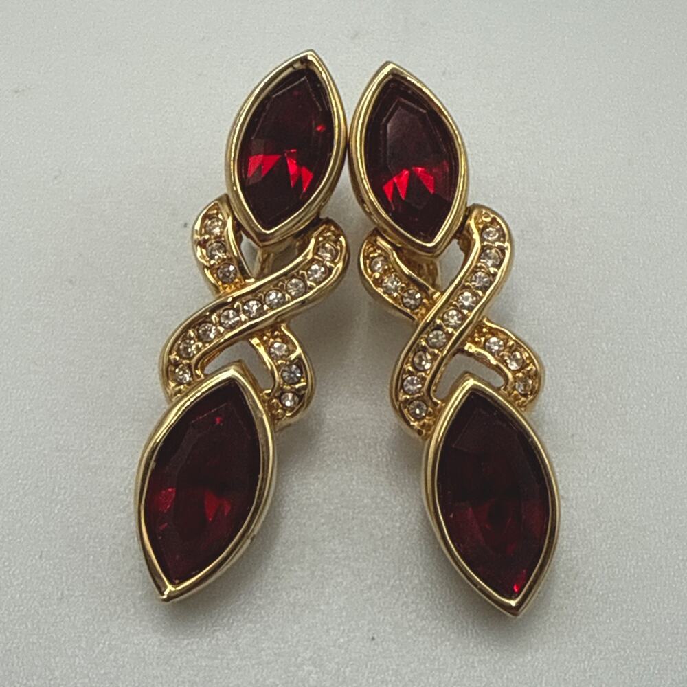 Vintage SAL Swarovski Ruby Red White Crystal Drop Earrings Gold Tone Clipon